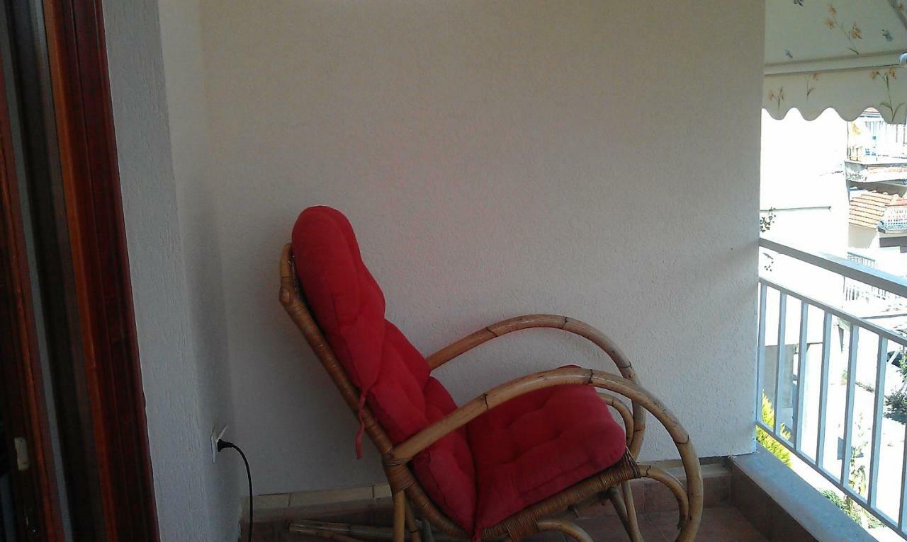 Apartment 60M From Sea! Nea Kallikrateia Exterior photo